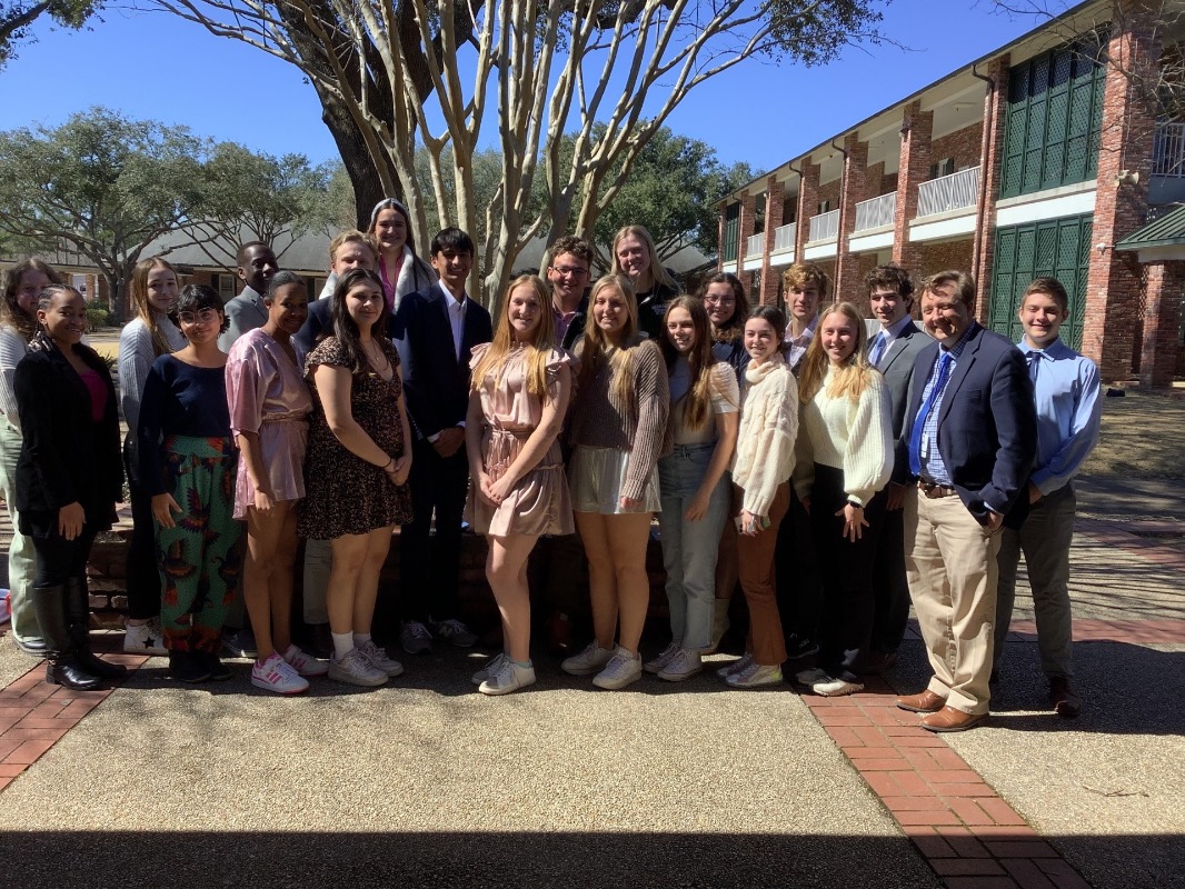 2022 Episcopal Model United Nations group