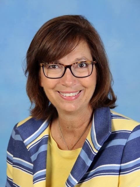 Julie Weaver '83 