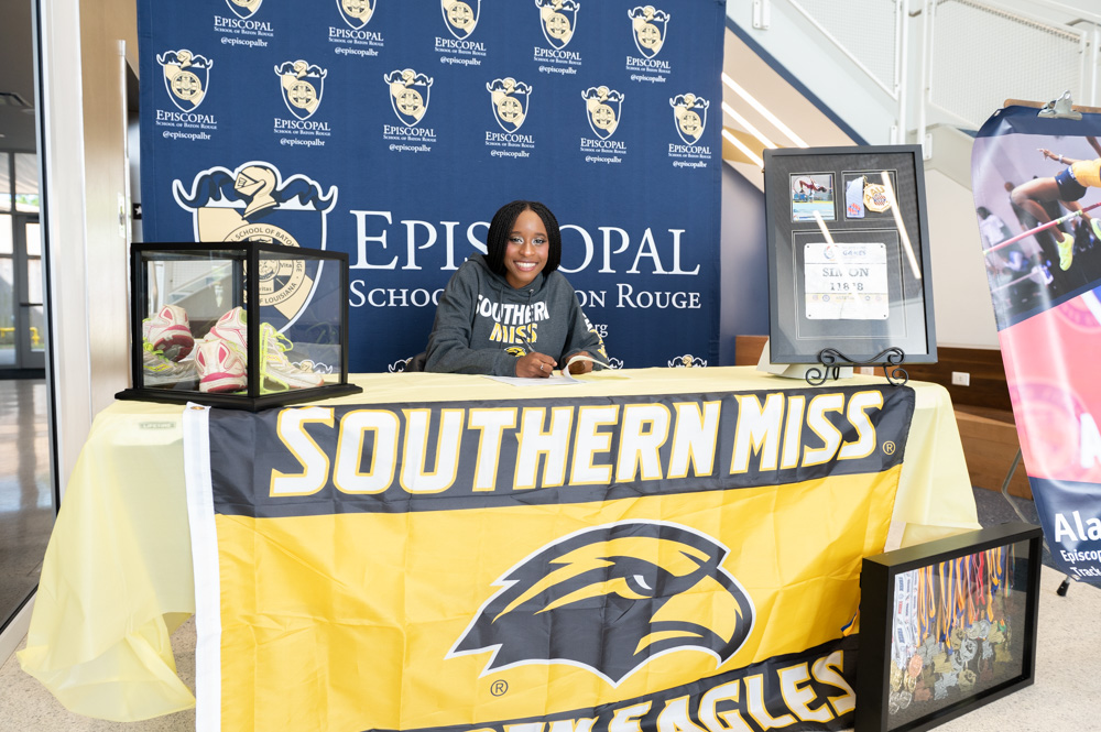 Alana Simon Signs with Southern Miss