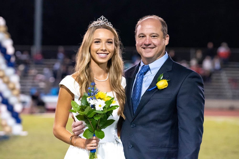 2020 Episcopal Homecoming Queen and King