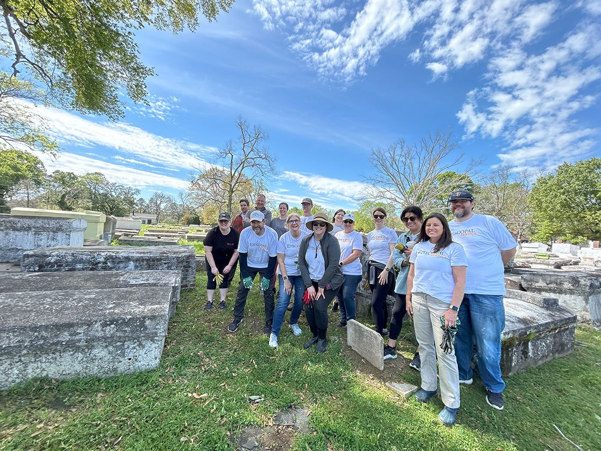 Faculty at service learning day