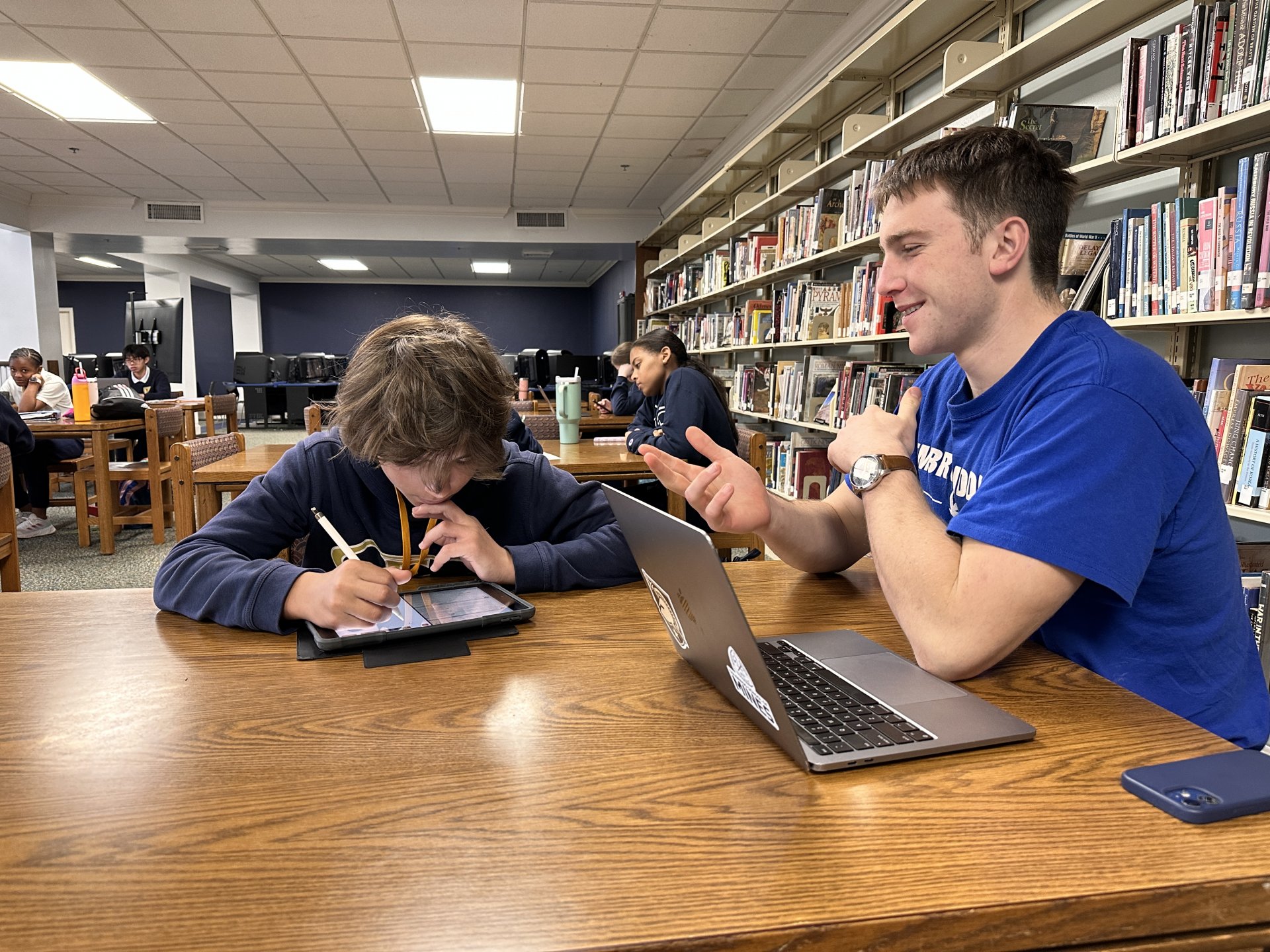 Students in Academic Resource Center