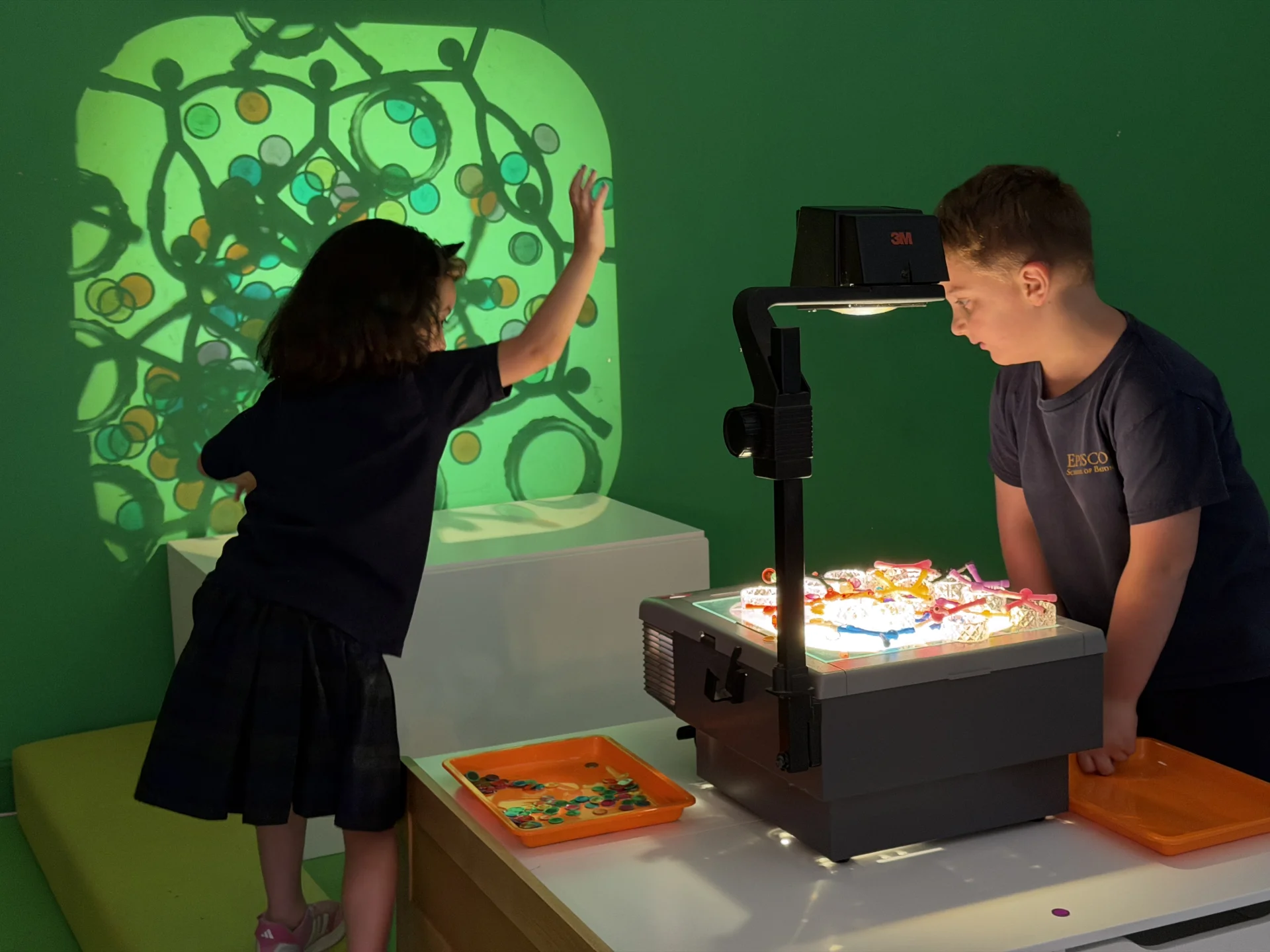 QUEST light room