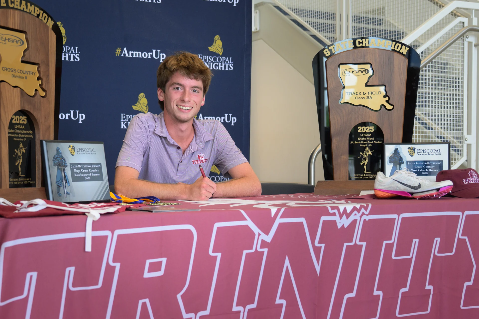 Hutchinson signing