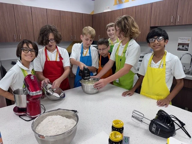 Cookies, Creativity and Colonial History: Episcopal Students Learn by Doing