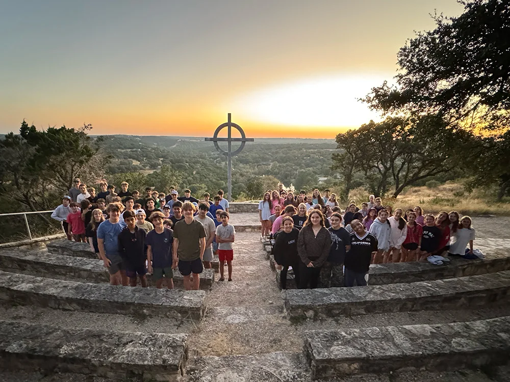Middle School Mo Ranch Adventures Challenge Students and Boost Community
