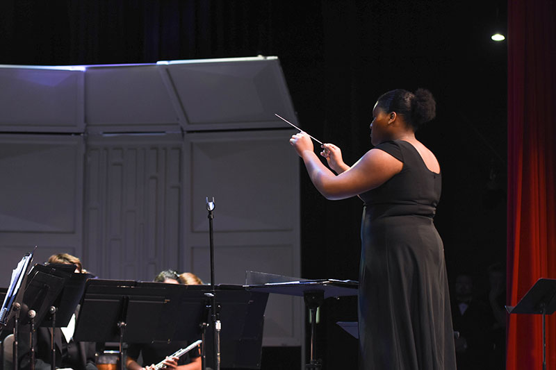 Lauren Smith conducting